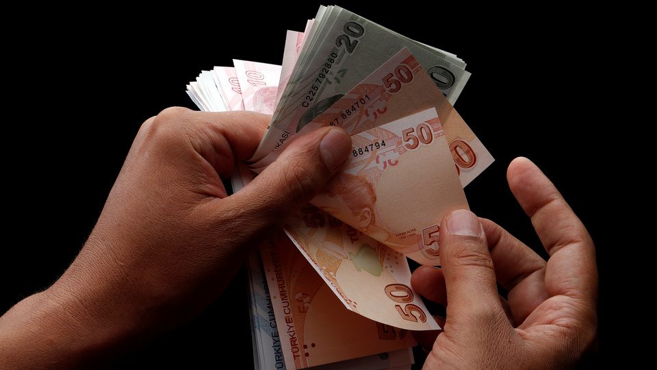 Memurlardan 1000 TL ek zam talebi