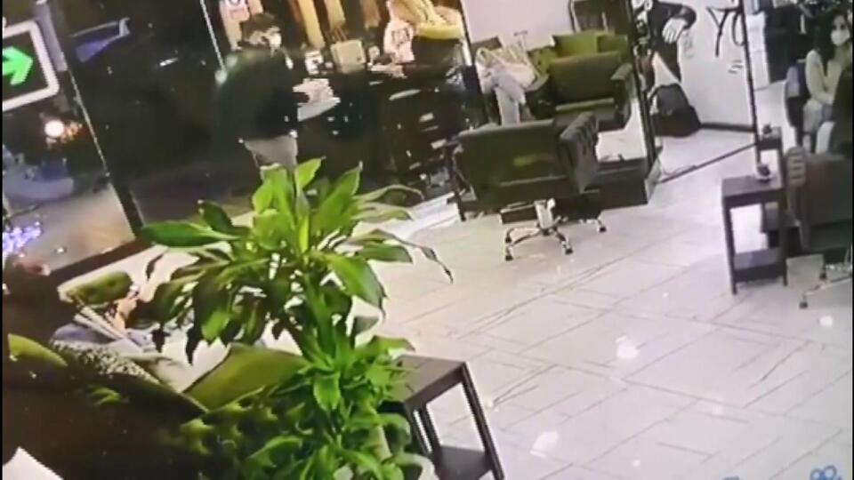 İnternet dolandırıcılarından sahte kargocu oyunu!