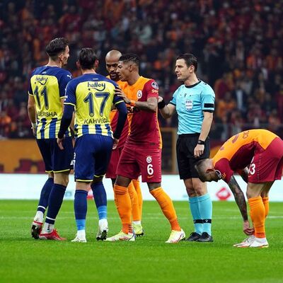 'Kırmızı' derbi!