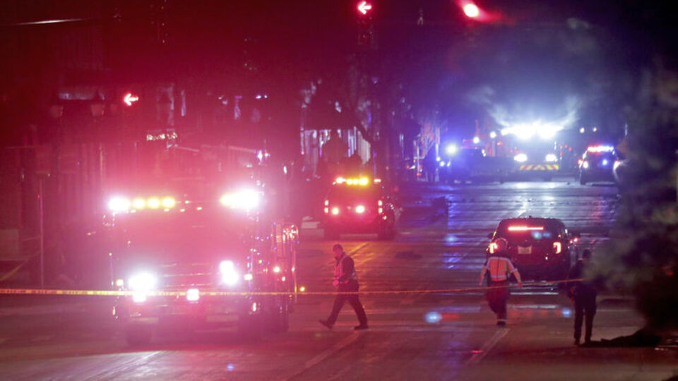 ABD'de bir araç kalabalığa daldı! Ölü ve yaralılar var