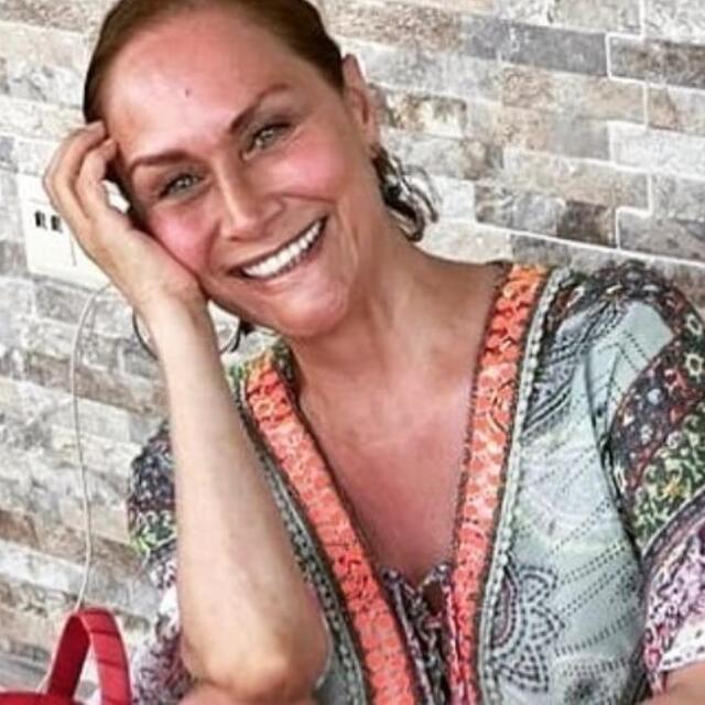Neslihan Acar kimdir?