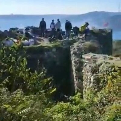 Tarihi kalede "Pes dedirten" görüntü!