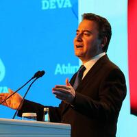 'Dibe batıyoruz. Durun artık'