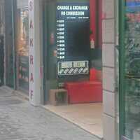 Döviz büroları tahta kapattı