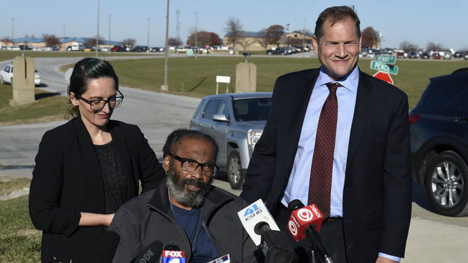 Haksız yere hapis yatan mahkum 43 yıl sonra serbest bırakıldı!