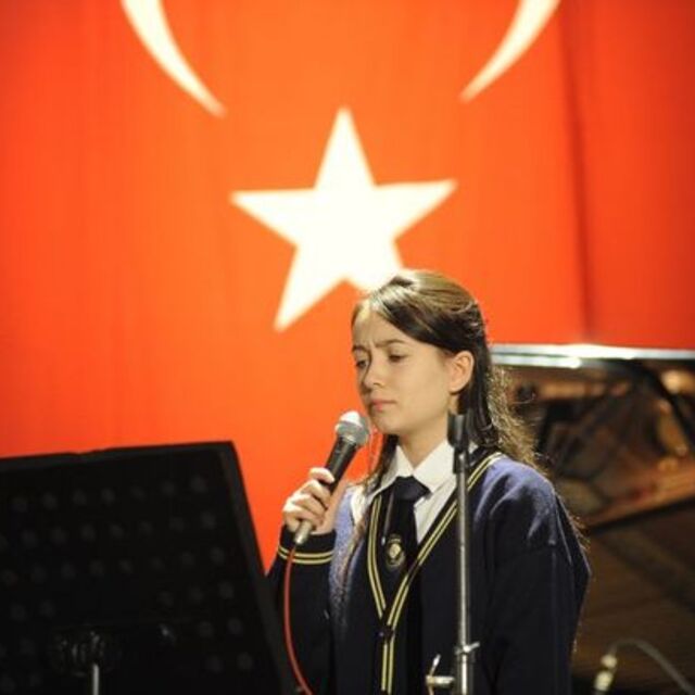 En anlamlı Öğretmenler günü şiirleri