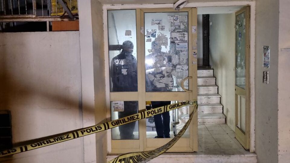 Genç kız apartman bodrumunda öldürüldü!