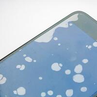 Ekran koruyucudaki hava kabarcığı nasıl giderilir?