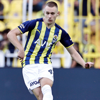 Szalai için Ada'da ilk görüşme