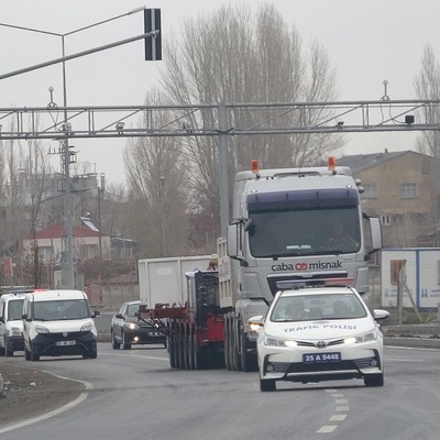 Teleskop aynası için 5 saatlik yolculuk