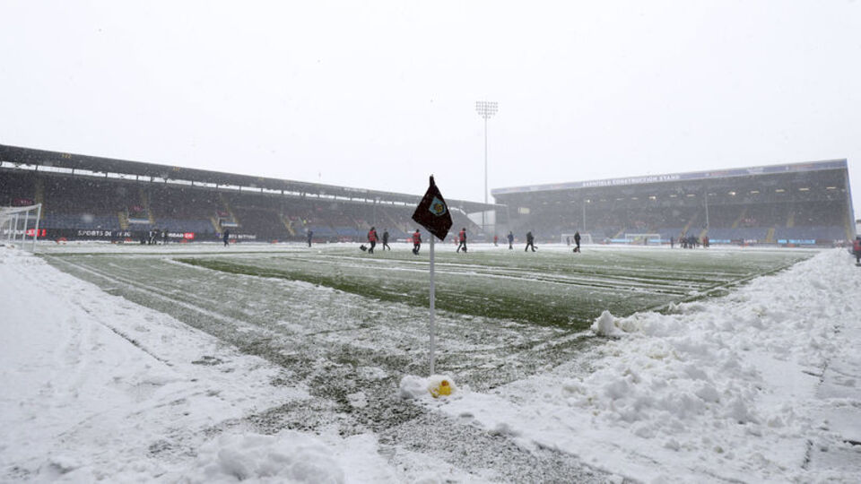 Burnley-Tottenham maçına kar engeli
