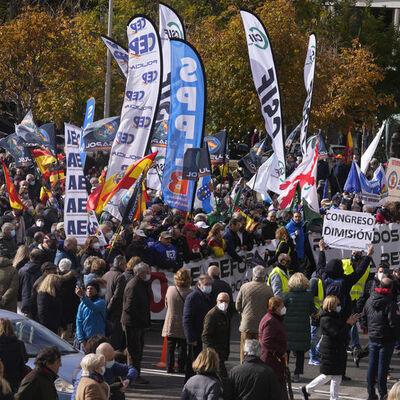 İspanya tarihindeki en büyük polis gösterisi!