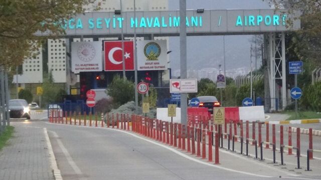 Lodos hava seferlerini de vurdu