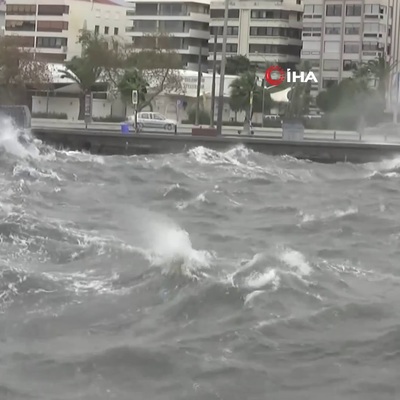 Fırtınada inanılmaz görüntüler!