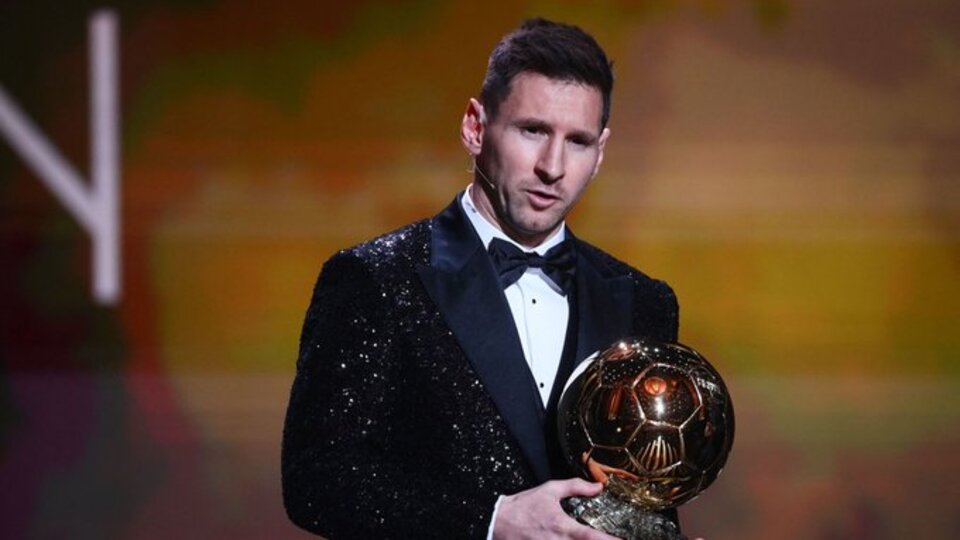 Ballon d'Or'un sahibi Lionel Messi!