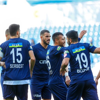 Paşa farklı turladı!