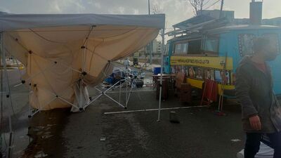 Çatının altında kalan küçük çocuk ağır yaralı