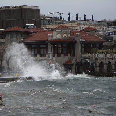İstanbul'da fırtına sürüyor! İşte kâbusun bitiş saati!
