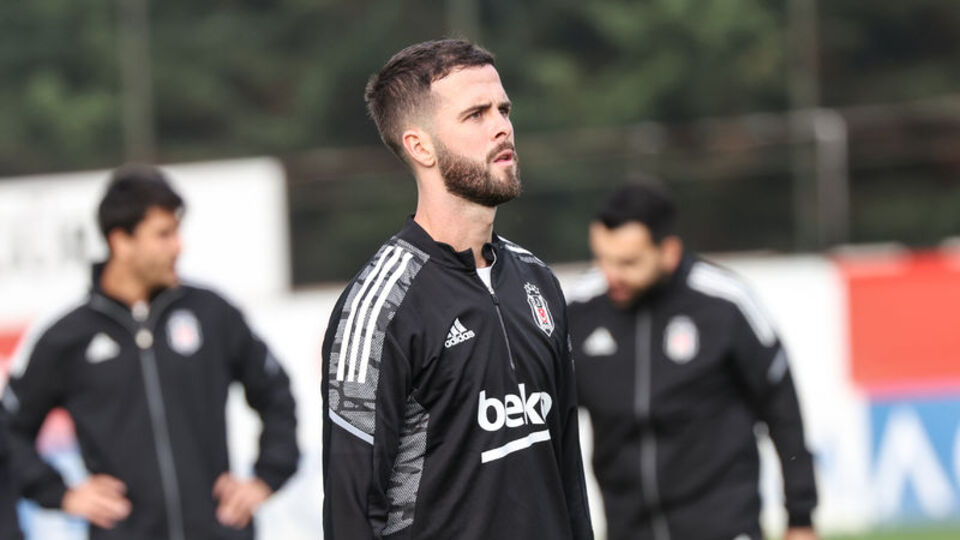 Beşiktaş'ta Pjanic şoku!