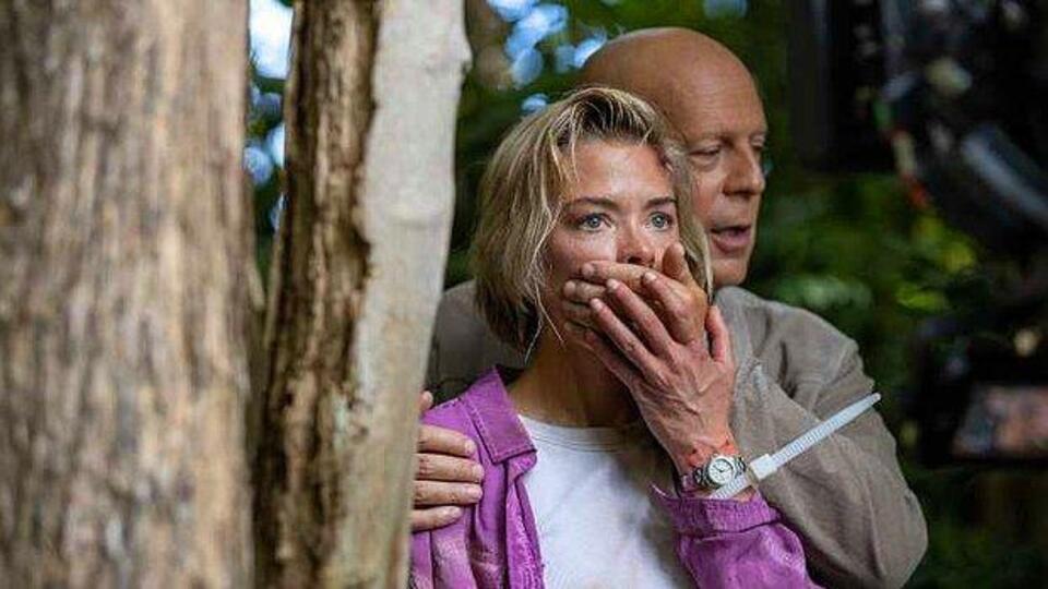 Ölümün Kıyısında film konusu ve oyuncuları