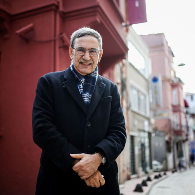 Orhan Pamuk 2021 Sedat Simavi Edebiyat Ödülünü kazandı