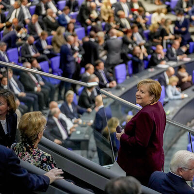 Merkel, 16 yıllık görevine canlı yayında veda edecek