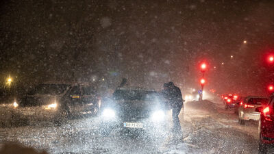 Danimarka'yı kar fırtınası vurdu!