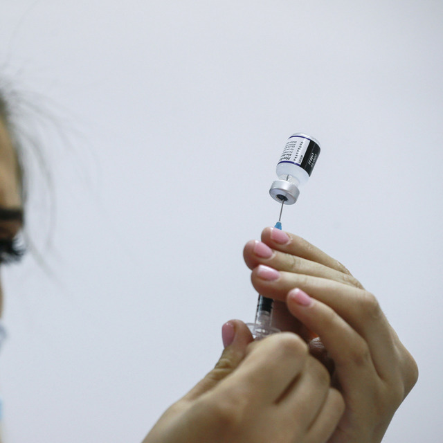Pfizer: Yıllarca Covid aşısı yaptırmak gerekecek