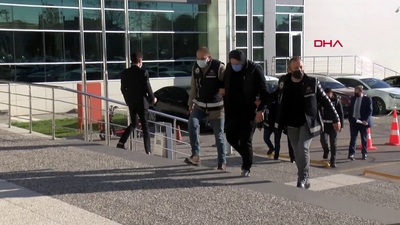 'Bıçak parası' alan doktor ve memura suçüstü!