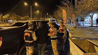 Kendini yüzbaşı olarak tanıttı 600 bin lira dolandırdı