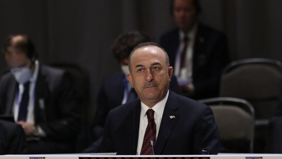 Çavuşoğlu 3 mevkidaşıyla İsveç'te görüştü