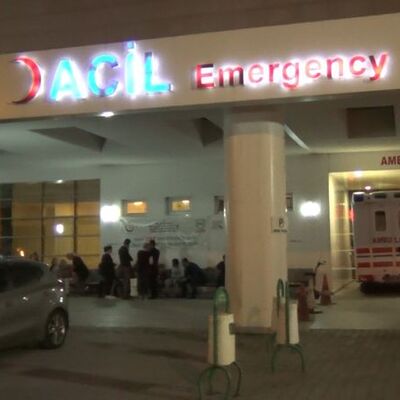 Yaşlı adamı önce darp ettiler sonra gasp ettiler!