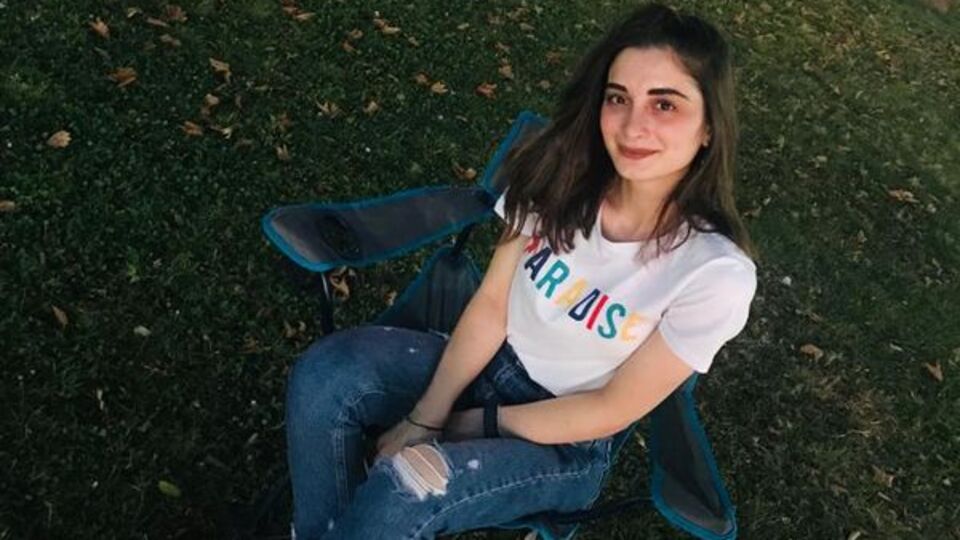 Bıçakta Elif'in parmak izi yok!