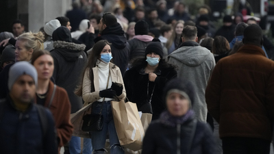 Omicron varyantı salgını bitirebilir mi?