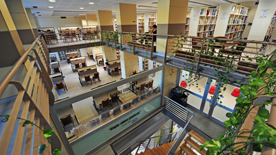 Yine üniversite, yine sızdılar!