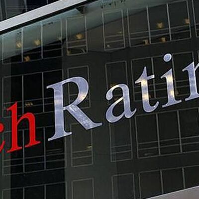 Fitch, Türkiye'nin not görünümünü düşürdü