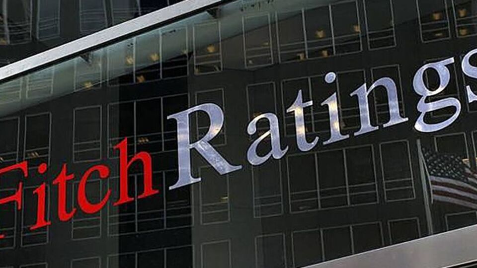 Fitch, Türkiye'nin not görünümünü düşürdü