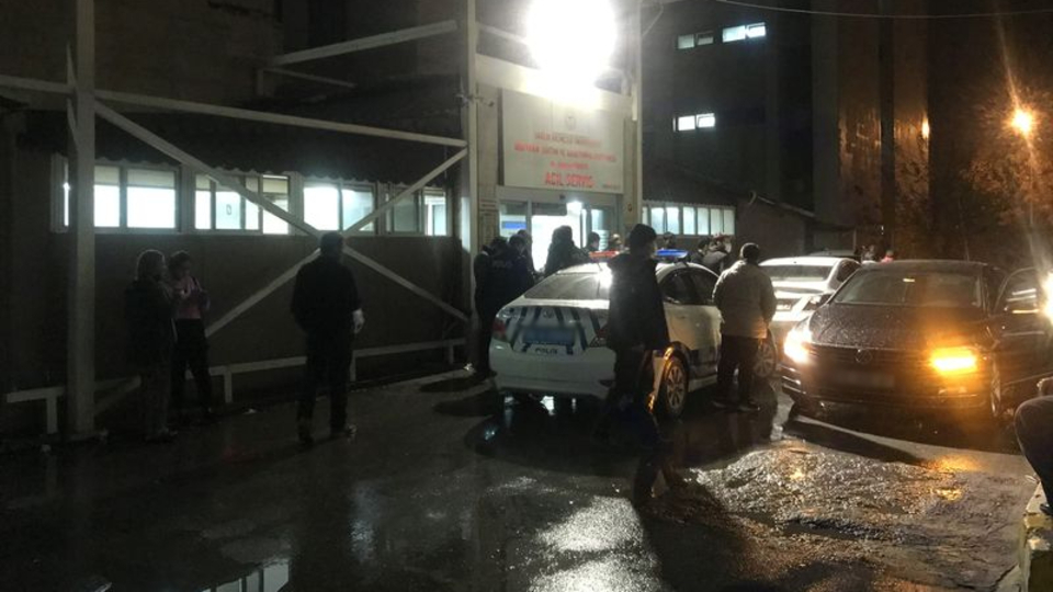 Evini bastığı kayınpederini defalarca bıçakladı