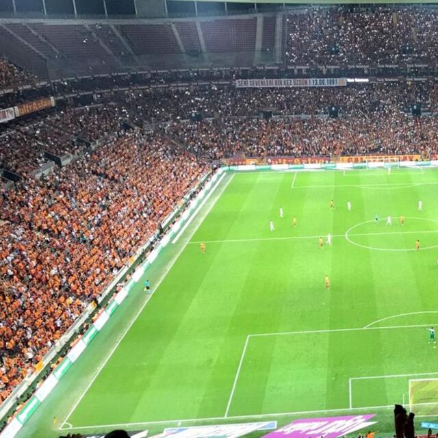 Galatasaray, Altay'ı konuk ediyor