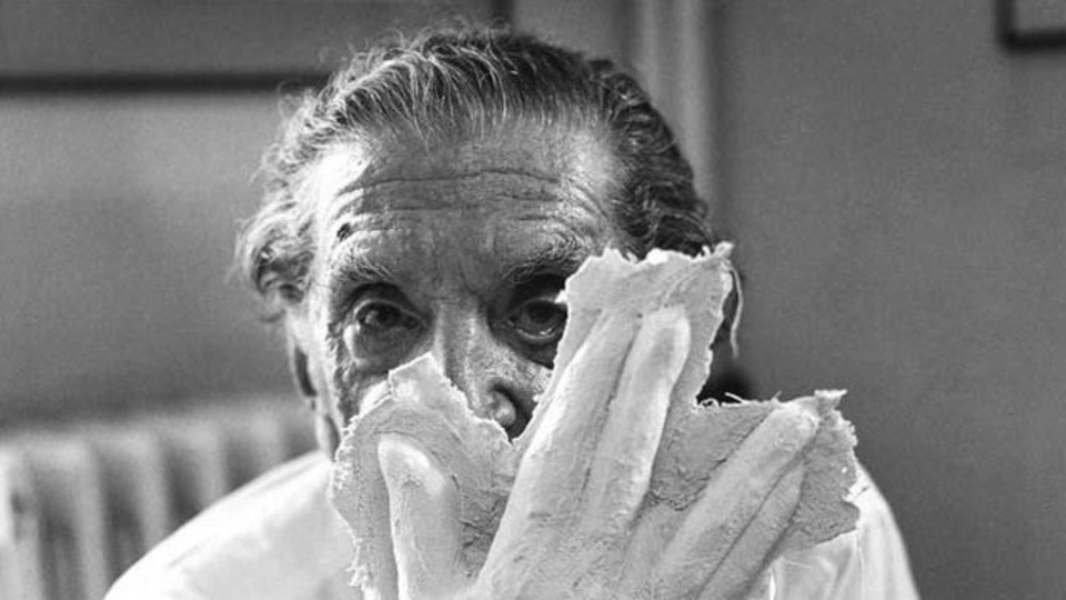 Abidin Dino: Ne tuval yeterdi ne boya