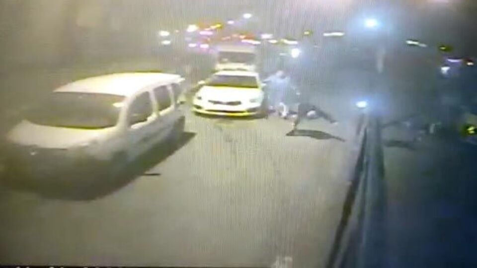 Kadın yolcuyu yaralayan taksici serbest bırakıldı!