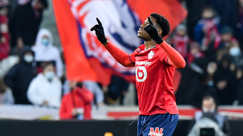 Lille, sahasında Troyes'i 2-1 yendi