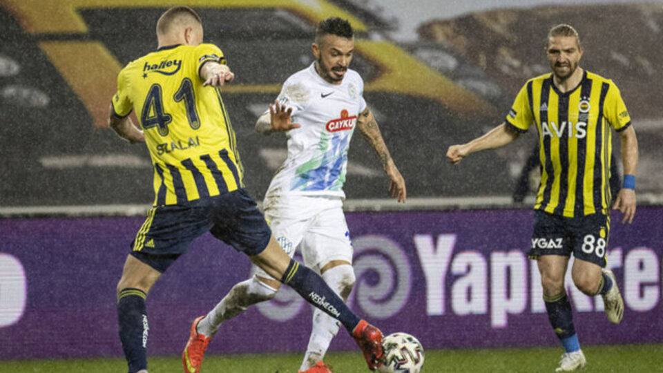 Fenerbahçe, Rizespor'u ağırlıyor