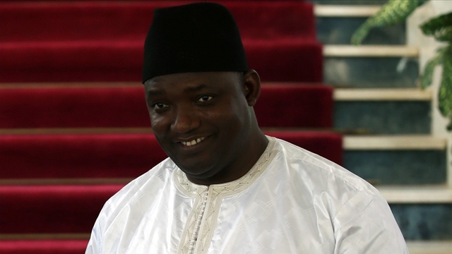 Gambiya'da Barrow yeniden Cumhurbaşkanı seçildi