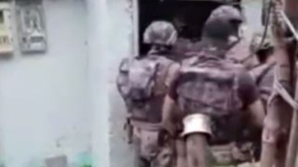 Silahla rehin alan dini nikahlı eş vuruldu!