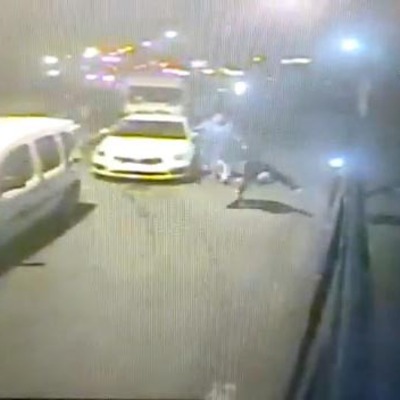 Kadın yolcuyu iten taksicinin sözleri de şoke etti!