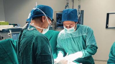 Gündüzleri doktor geceleri DJ