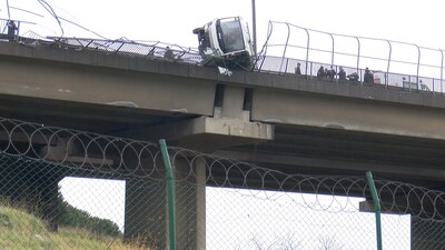 Viyadükte korku dolu anlar!