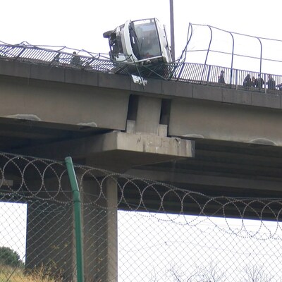 Viyadükte korku dolu anlar!