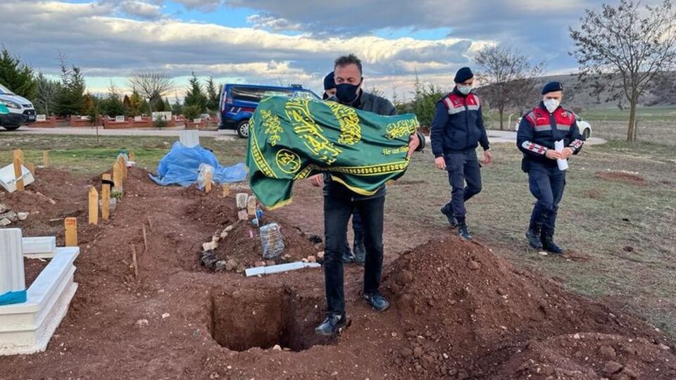 Çöplükte cansız bedeni bulunmuştu! Otopsi raporu çıktı